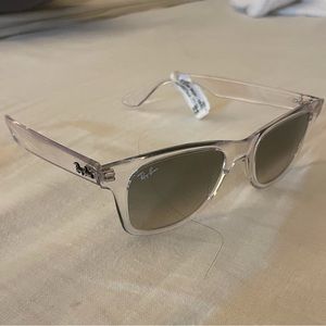 Brand New Ray-Ban Wayfarer Sunglasses clear new with tags